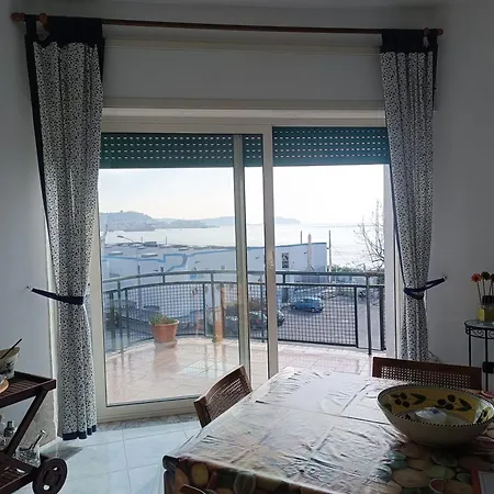 Lucrino Sea House Apartmán
